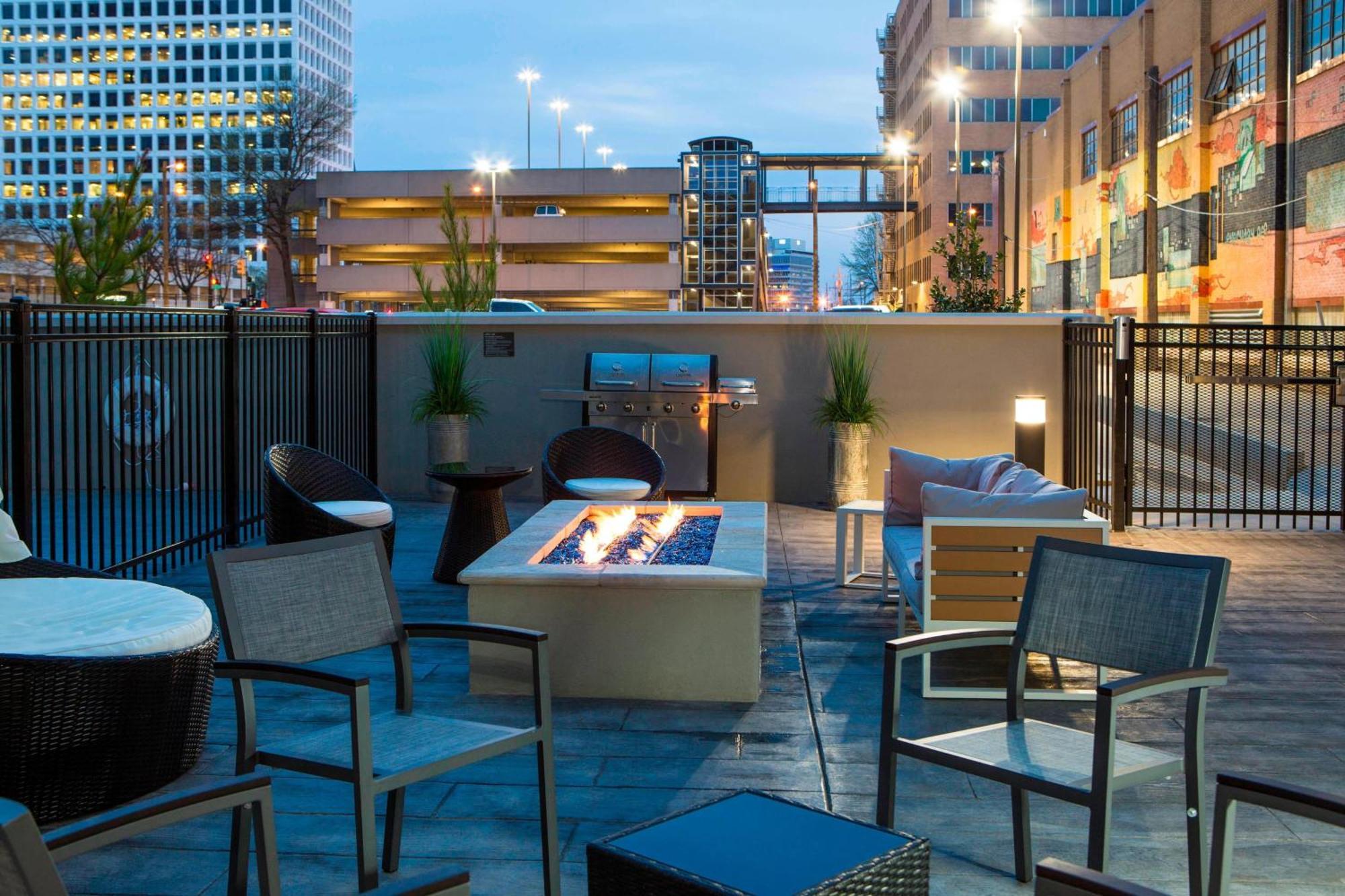 Residence Inn By Marriott Tulsa Downtown Zewnętrze zdjęcie